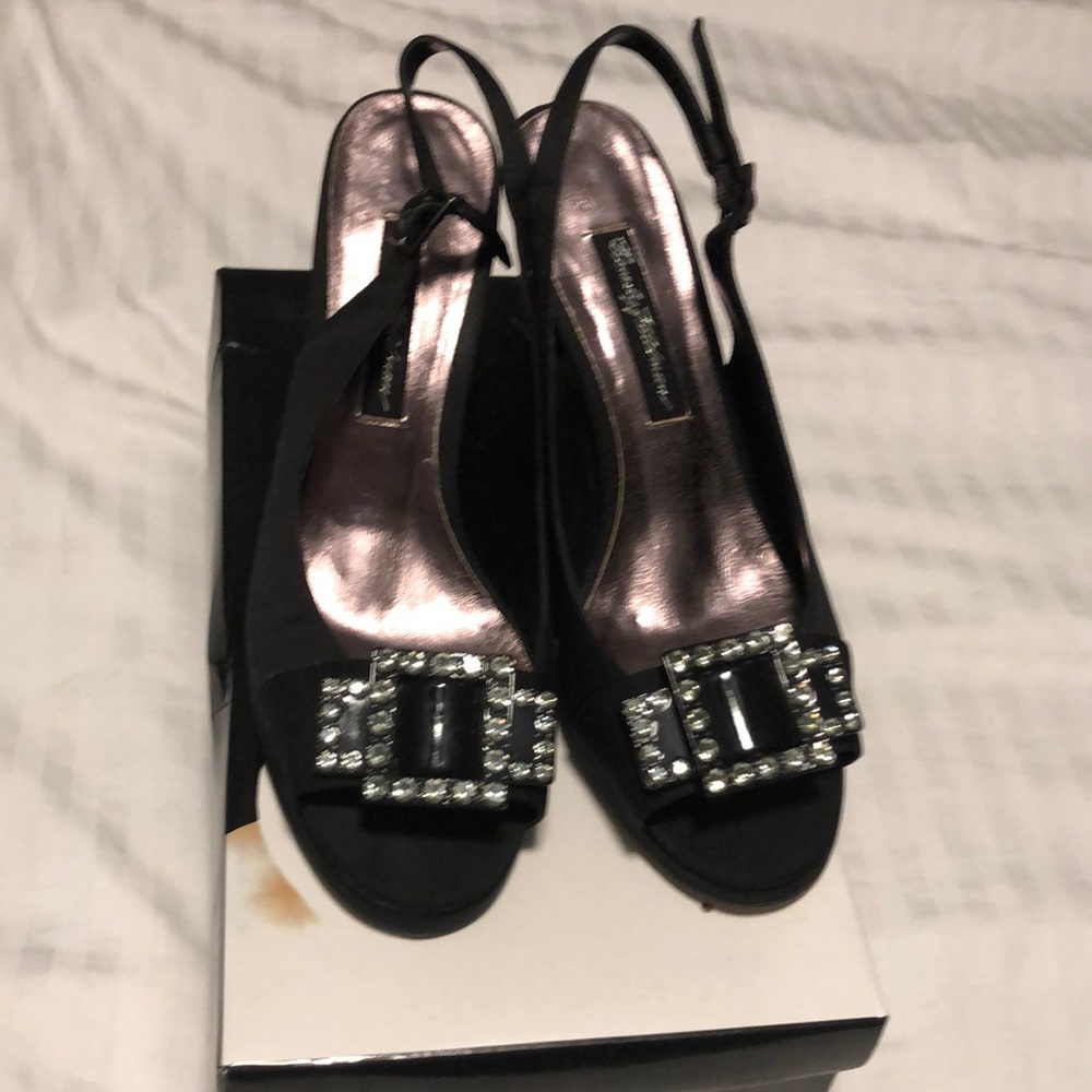 Beverly Feldman Black satin dress shoe size 7.5